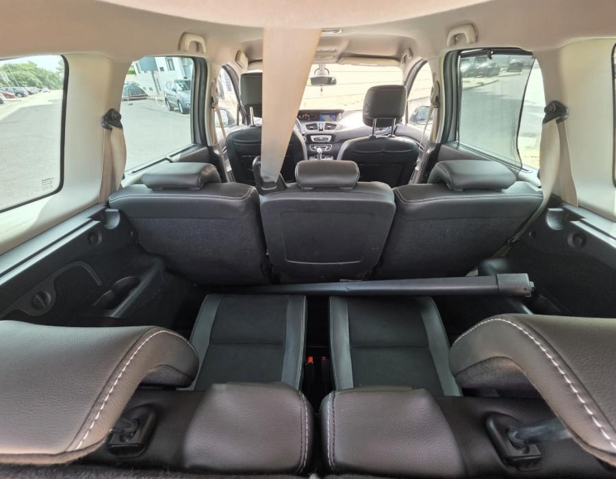 RENAULT GRAND SCENIC BOSE EDITION